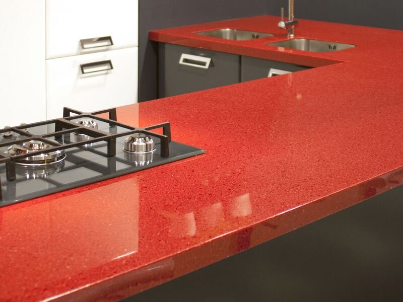 red granite lakha on countertop 800x600